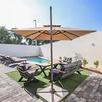 AYA Stays - Villa Blue, Abu Dhabi